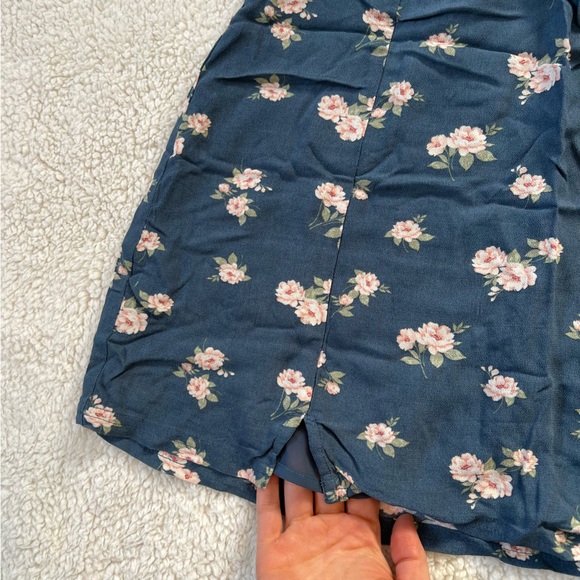 American Eagle Floral Skirt - Picture 8 of 8